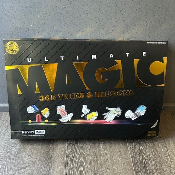 Marvin's Magic Kit 365 Tricks And Illusions Ages 8+ - Picture 1 of 4